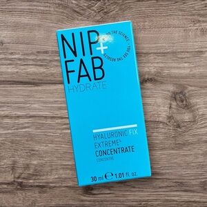 NIP+FAB Hydrate Hyaluronic Fix Extreme4 Concentrate‎